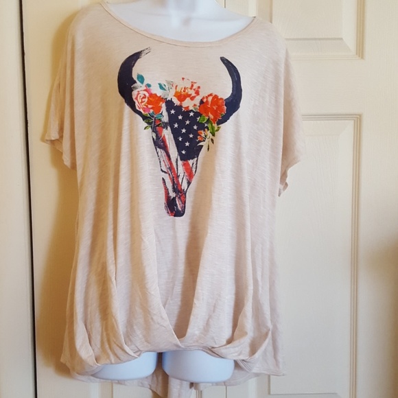 Signature Studio Tops - Pretty comfortable top. Nwt